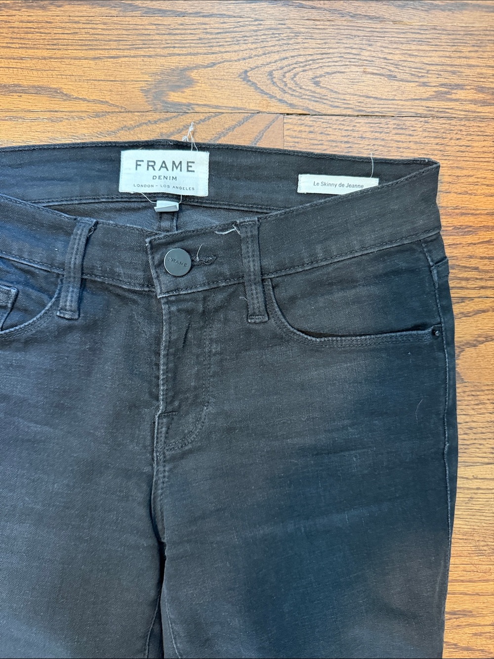 Frame Denim Le Skinny de Jeanne - Black distressed jeans - Picture 2 of 4